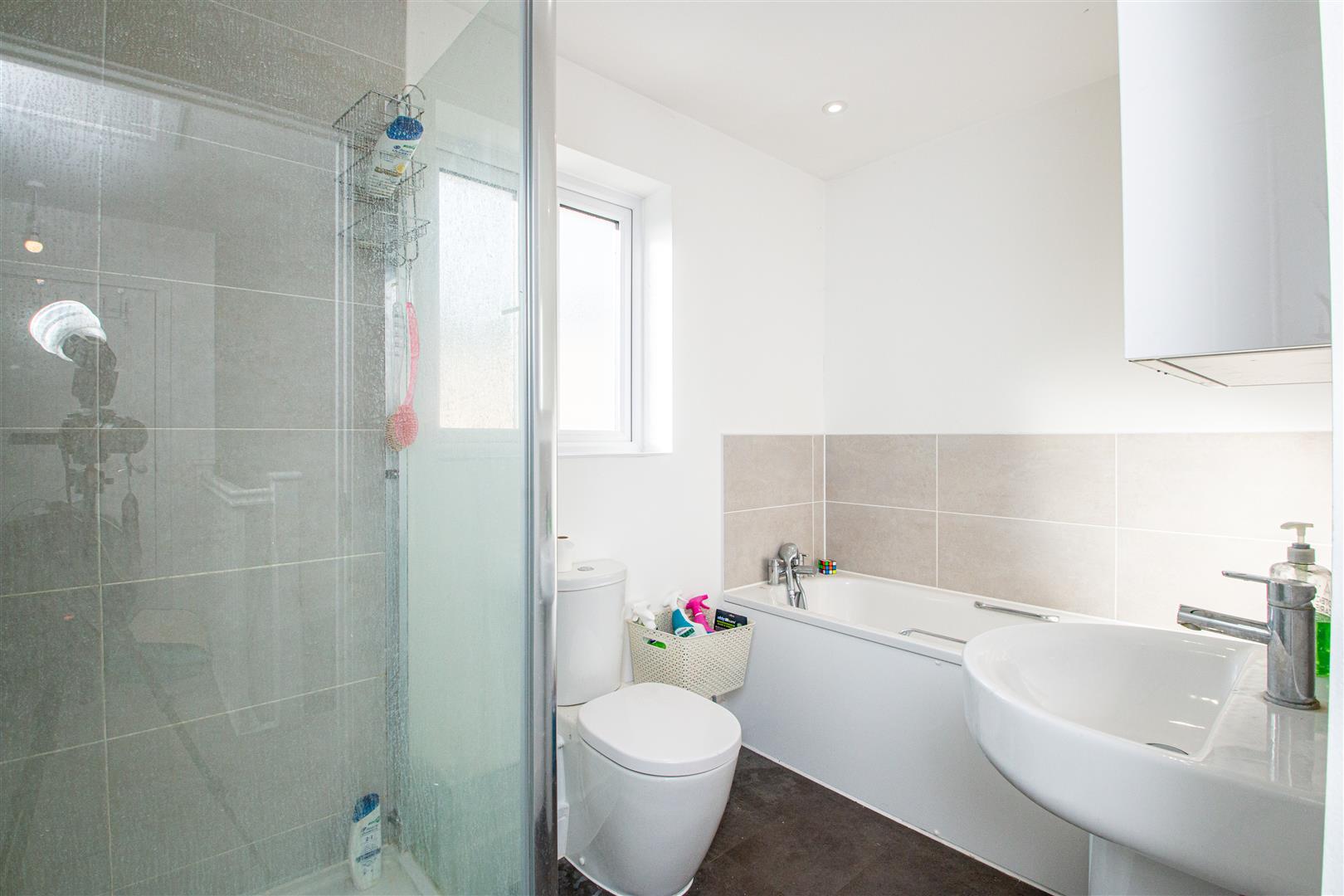 4 bed property in Priestley Drive, Miton Keynes